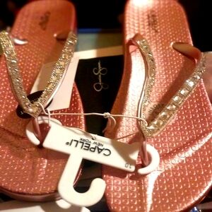 New Capelli Women's Flip Flop
